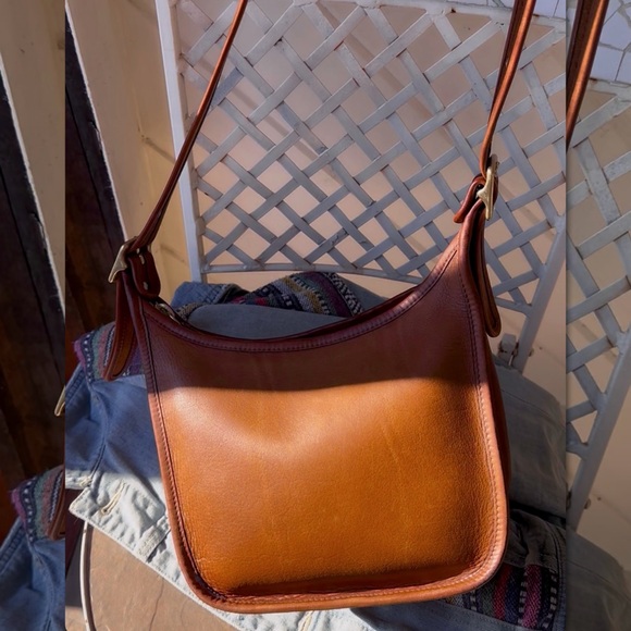 VINTAGE COACH JANICE’S LEGACY BURNISHED CROSSBODY BAG 9950 - Picture 4 of 17